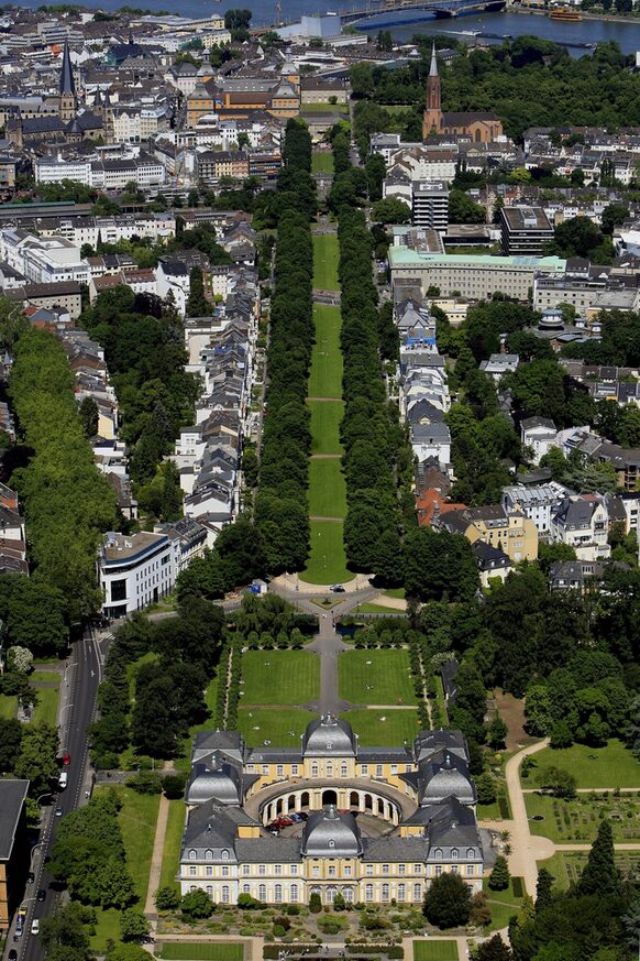 Luftaufnahme des Poppelsdorfer Schloss und der Poppelsdorfer Alle