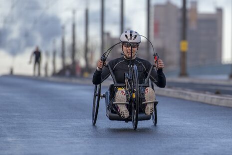 Handbiker beim Bonn-Marathon.