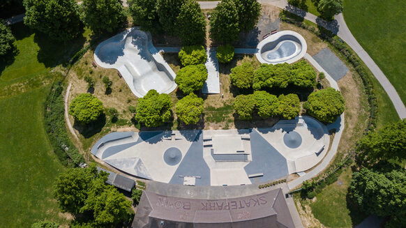 Luftaufnahme vom Skatepark in der Rheinaue