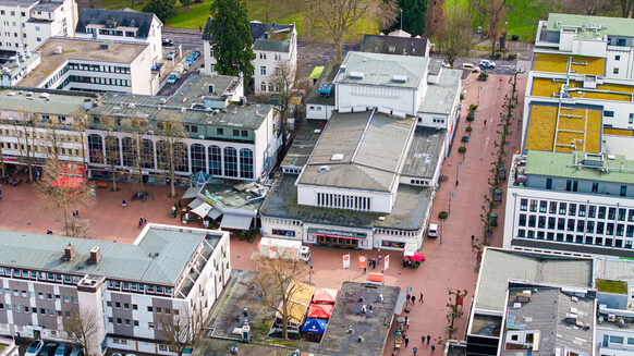 Luftaufnahme: Blick auf die Bad Godesberger Innenstadt mit dem Schauspielhaus