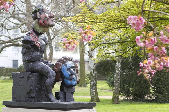 Bildhauer Markus Lüpertz schuf die Skulptur Hommage an Beethoven