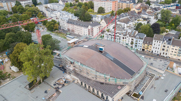 Drohnenaufnahme von der Baustelle Beethovenhalle