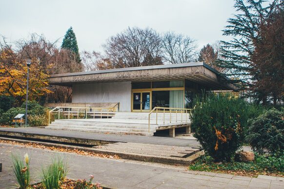 Das Gebäude "Trinkpavillon" im Kurpark Bad Godesberg