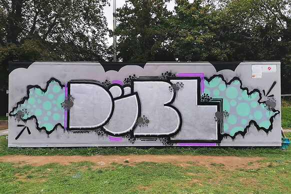 Graffiti auf dem Container Reuterpark