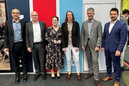 Auf der Expo Real (v.l.) Kerim Abulzahab, Wirtschaftsförderung Bonn, Stadtbaurat Helmut Wiesner, Oberbürgermeisterin Katja Dörner, Victoria Appelbe, Wirtschaftsförderin, Stefan Sauerborn,  Alexander Stricker, beide Wirtschaftsförderung.