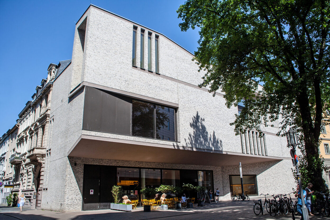 Das Haus der Bildung am Mülheimer Platz 1