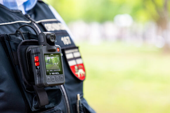 Bodycam vom Ordnungsamt an Mitarbeiterweste