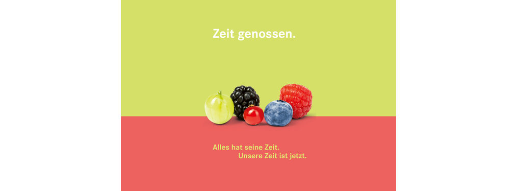 Das Plakat zeigt eine Traube, Brombeere, Johannisbeere, Heidelbeere und Himbeere