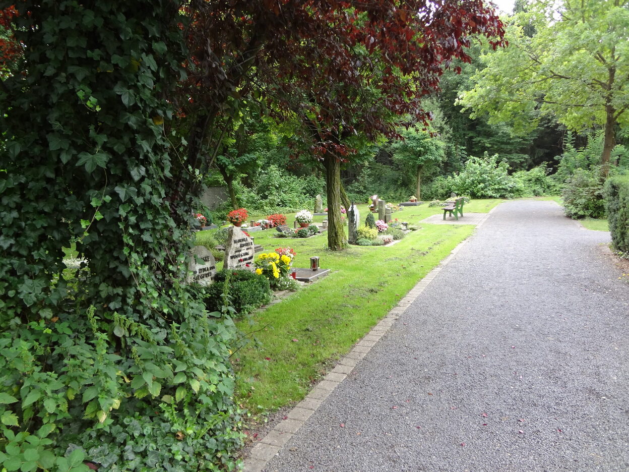 Friedhof Niederholtorf