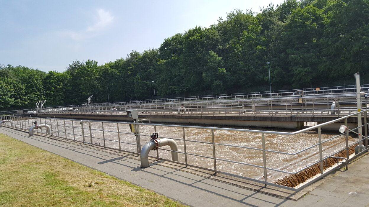 Nitrifikationsbecken in der Kläranlage Bad Godesberg