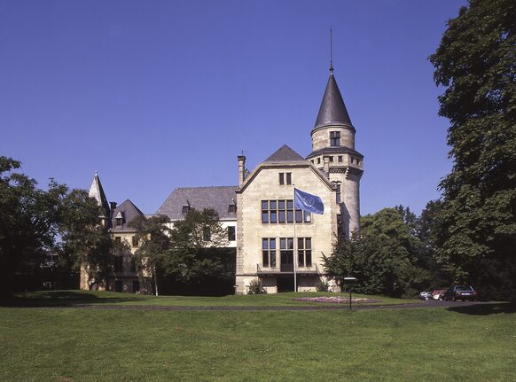 Haus Carstanjen am Rhein