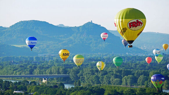 Heißluftballone über Bonn